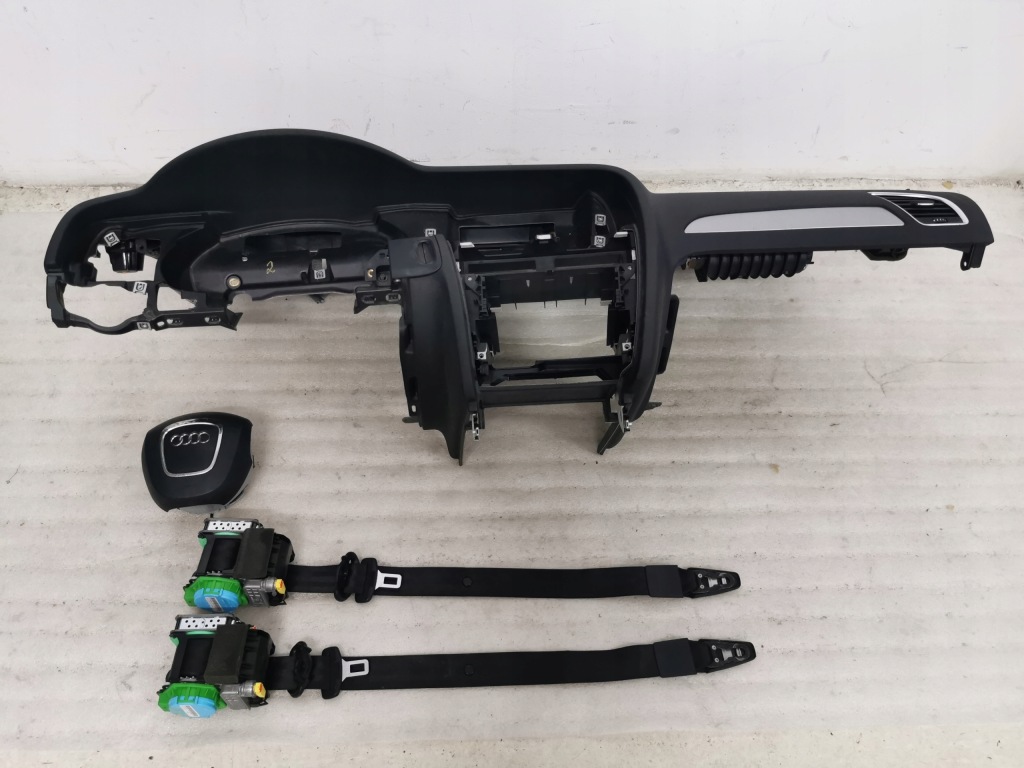 фото №1, Приборная панель консоль audi a4 b8