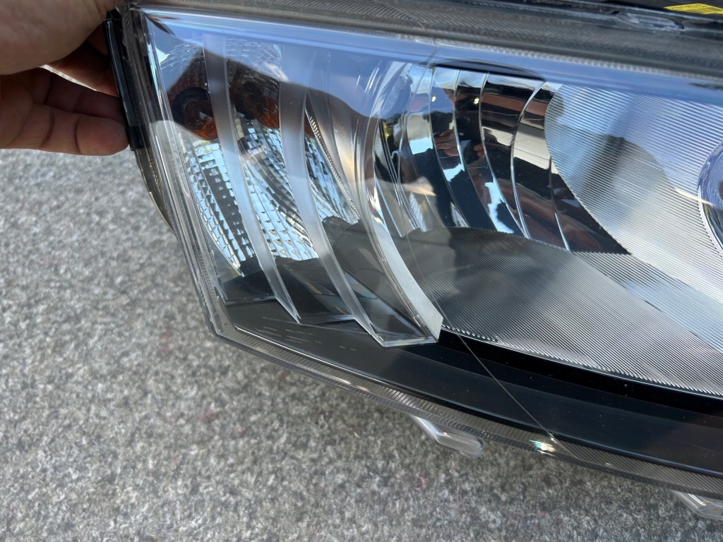 фото №8, Лампа правая передняя skoda octavia iii h7 обычная 5e1941018