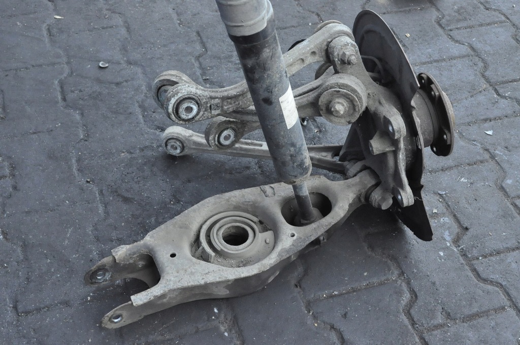 фото №8, Maserati ghibli iii поворотный кулак правый задняя рычаги