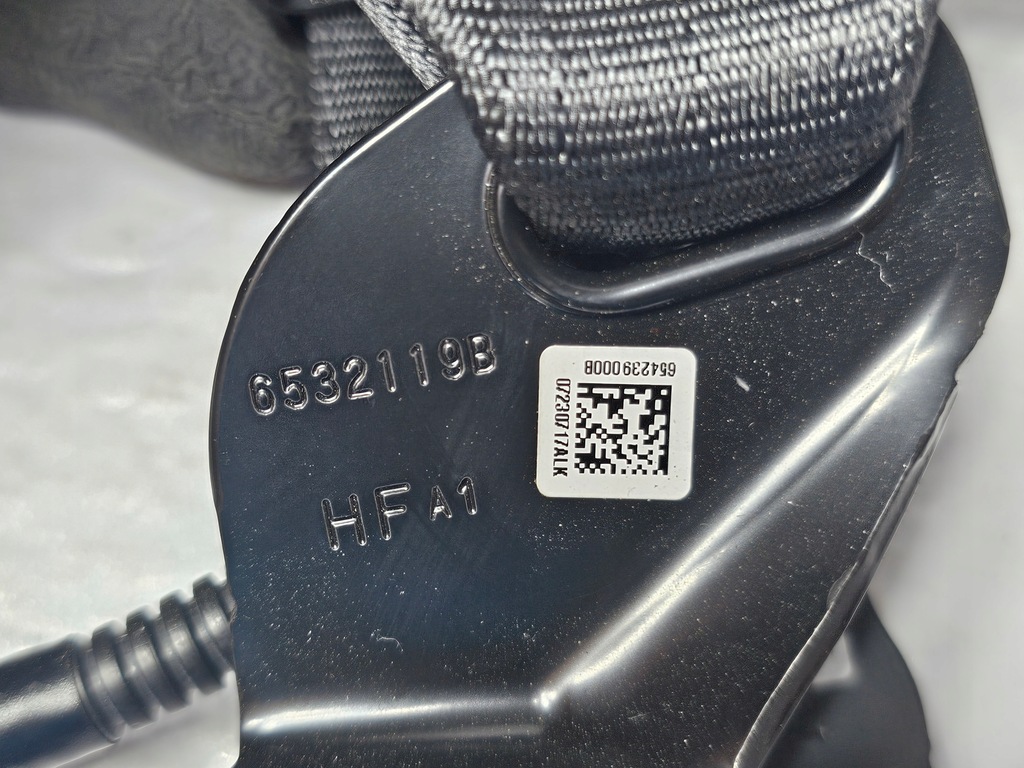 фото №5, Subaru crosstrek xv 22- пряжка клипса поперечина задняя комплект usa