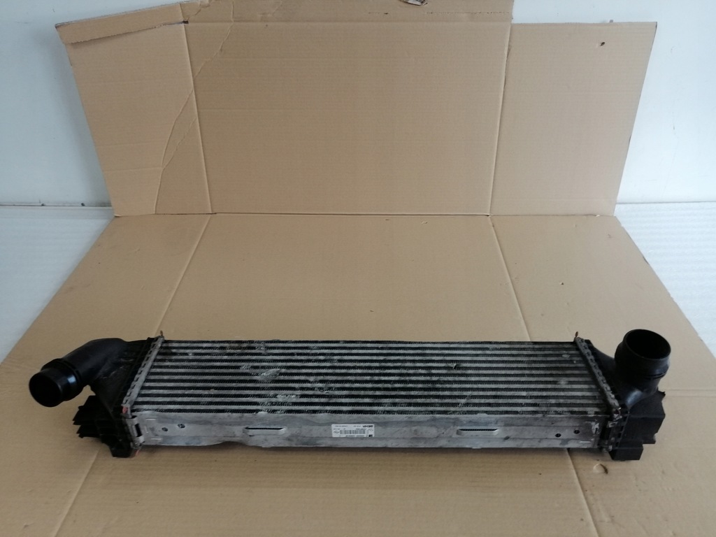 фото №1, Радиатор интеркулер renault trafic iii vivaro b