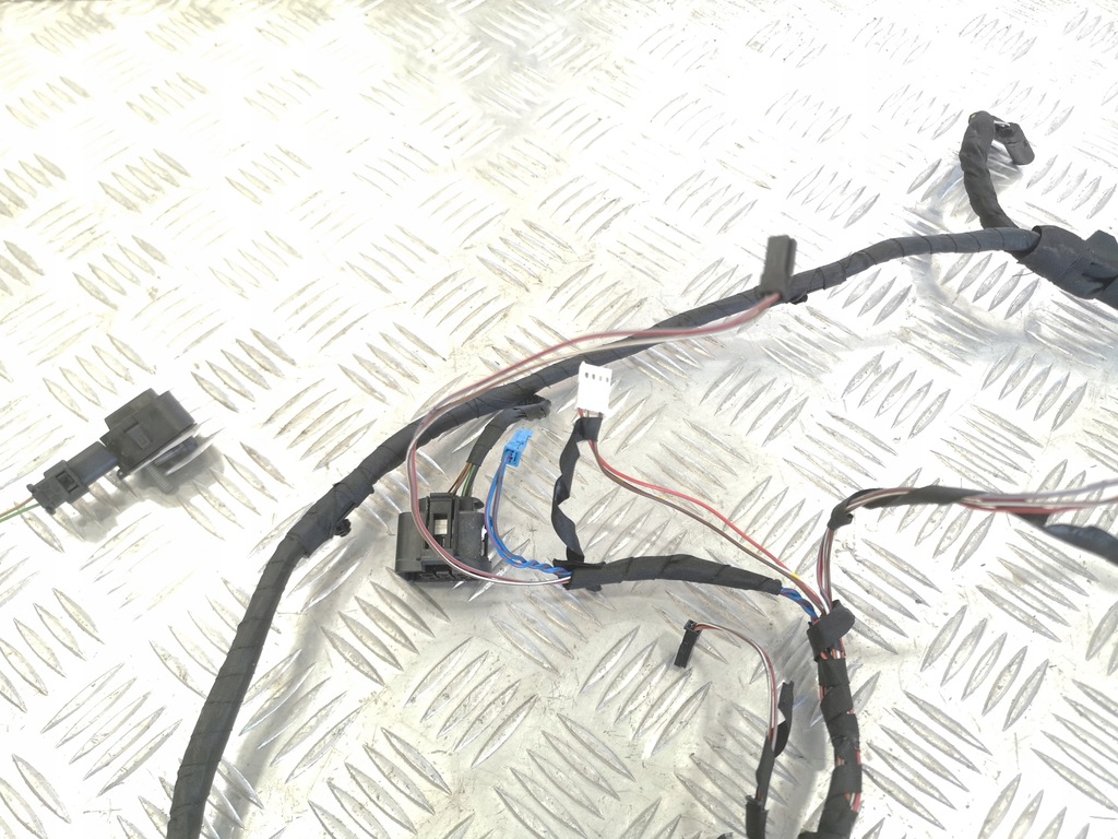 фото №4, Джгут електропроводка двері keyless камера доводчик перед bmw f10 f11