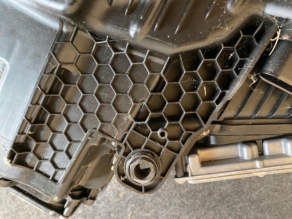 фото №12, Лампа права vw touareg 761 комплектна