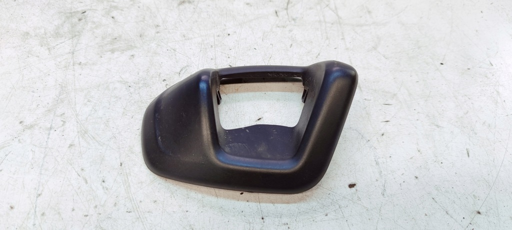 фото №1, Рамка корпус ручки сидіння ліва audi a5 8t coupe 8t0881607