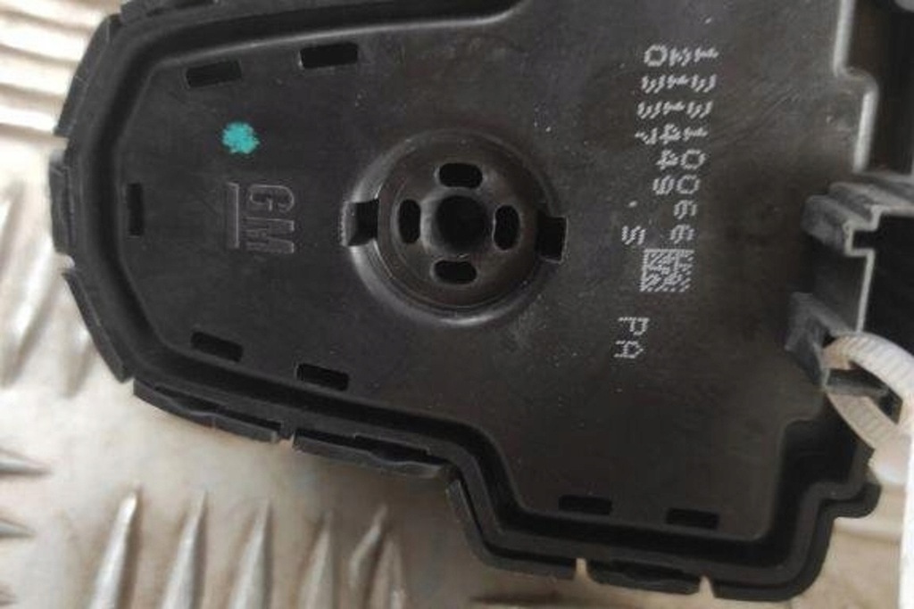 фото №7, Панель перемикачів opel insignia a g09 13310066 2.0l дизель 118kw 2011