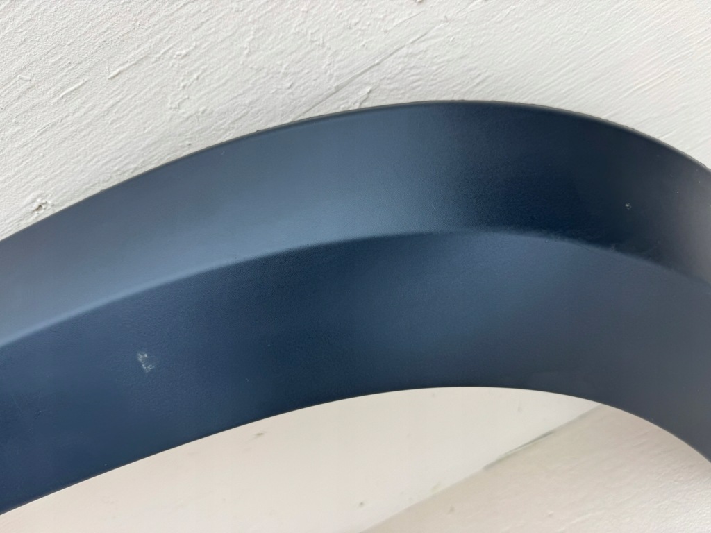 фото №6, Land rover defender l663 20r- молдинг крыла правый перед правая l8bm-16a074