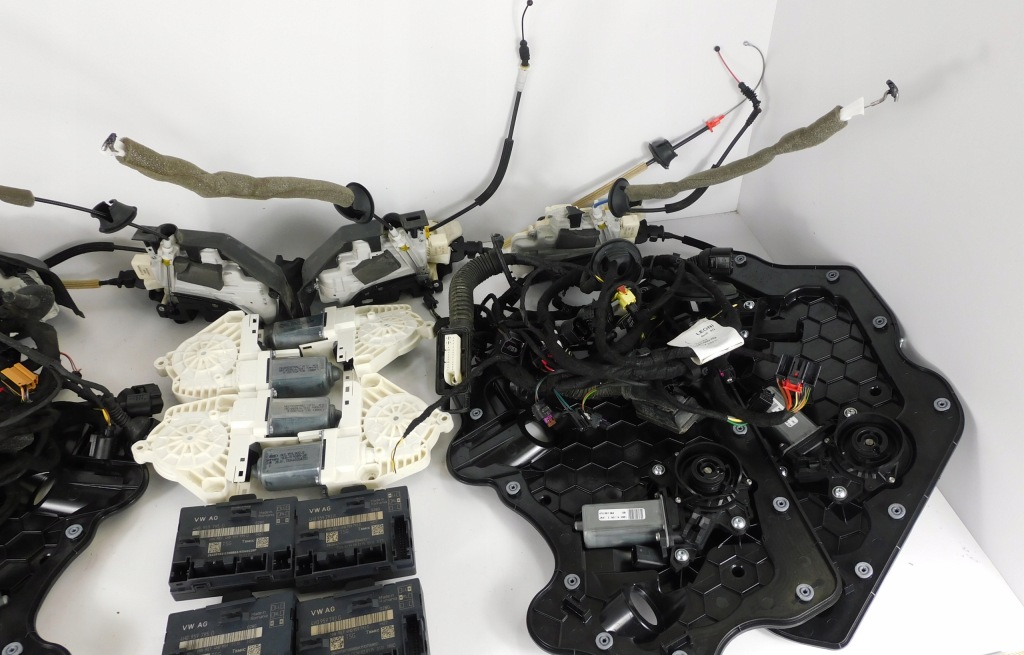 фото №4, Audi a8 s8 d4 4h доводчики дверь доводчик softclose замки