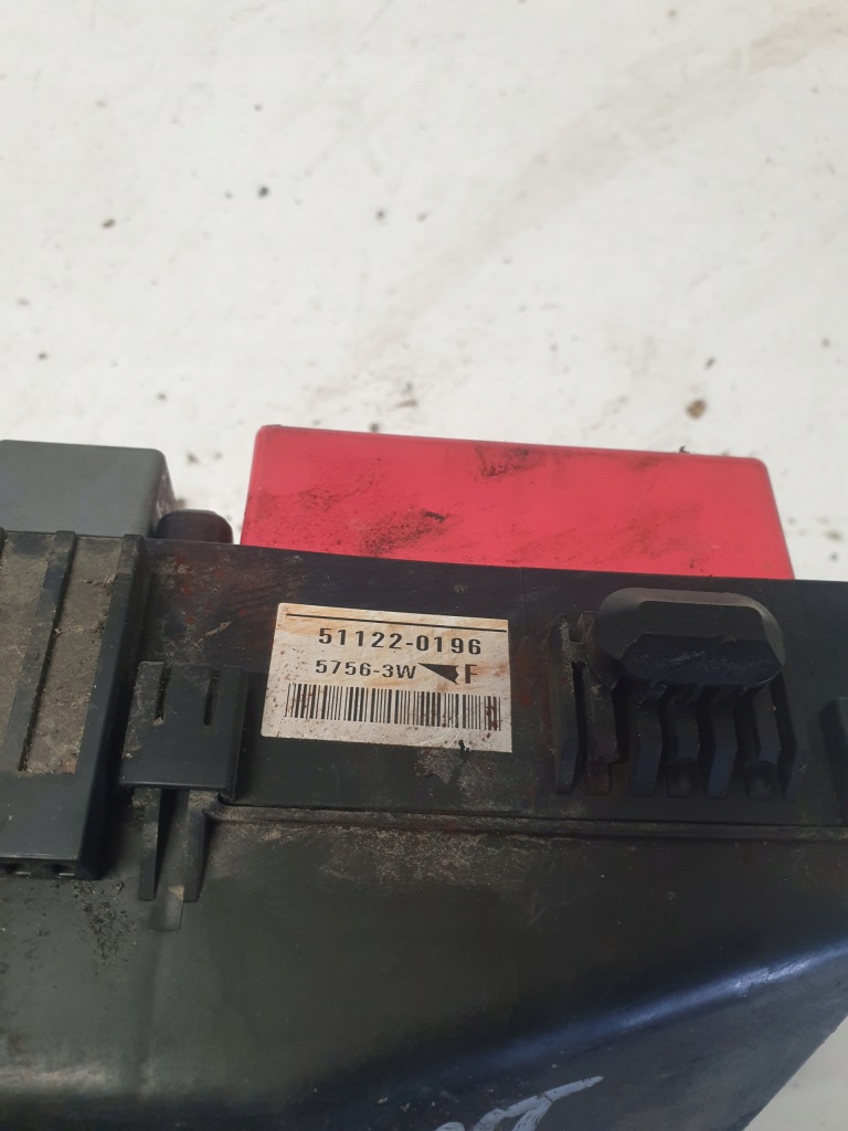 фото №4, Коробка предохранителей mitsubishi galant ix