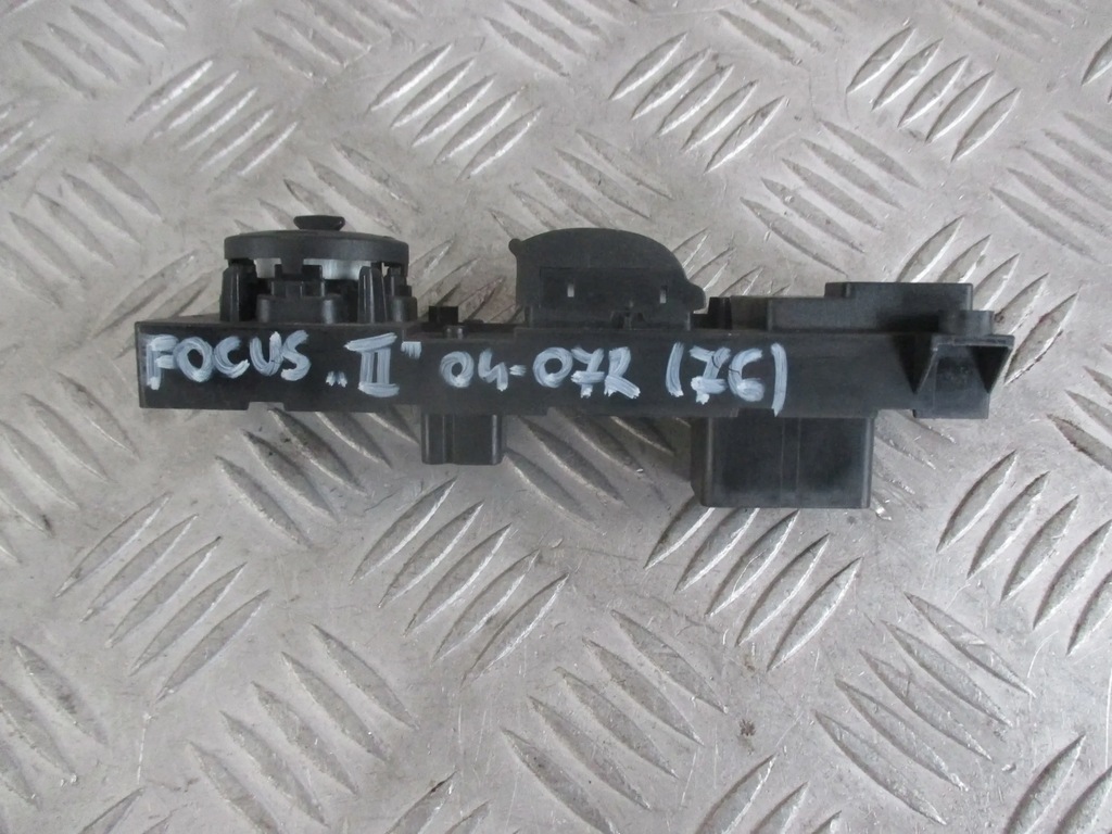 фото №8, Ford focus 2006 панелі керування, перемикачі