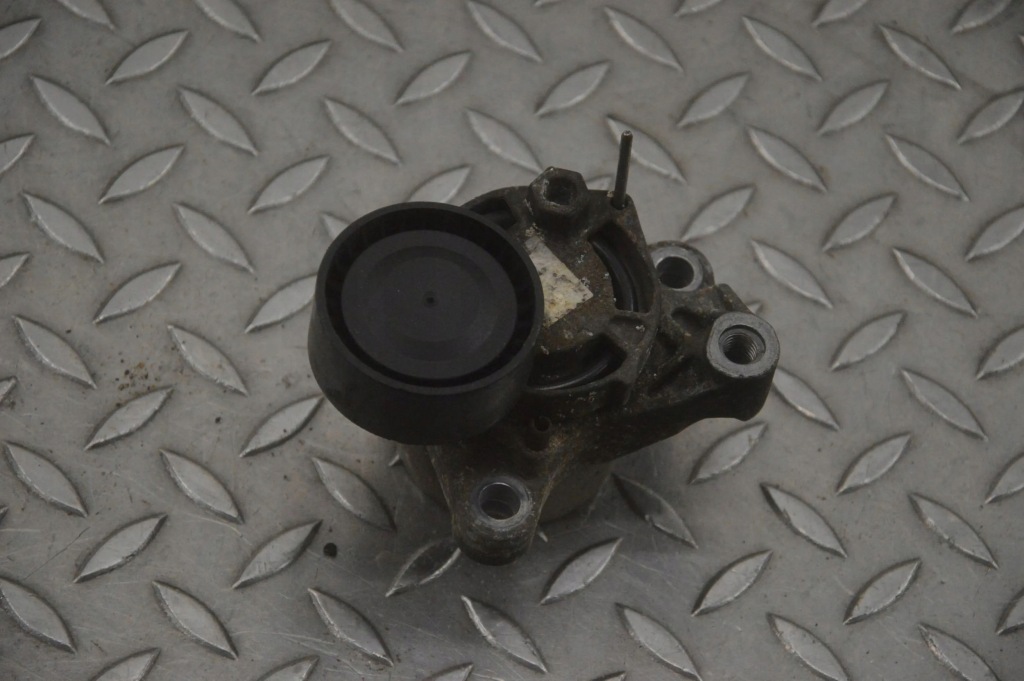 фото №1, Bmw 4 f32 f33 2018 натяжитель ремень генератора