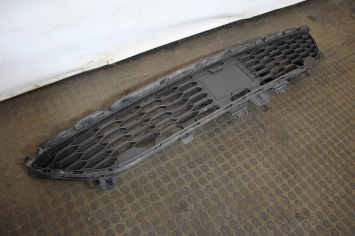фото №1, Решётка радиатора решётка радиатора dacia logan iii 1.0