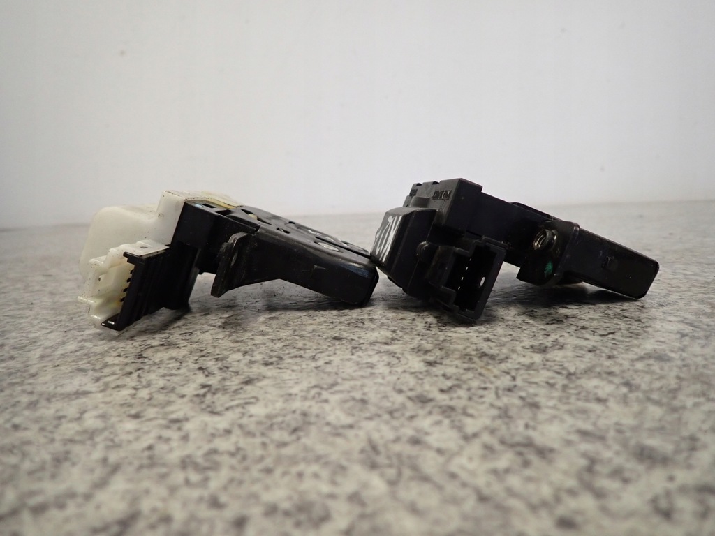 фото №5, Nissan micra k12 02-10 замок крышки багажника