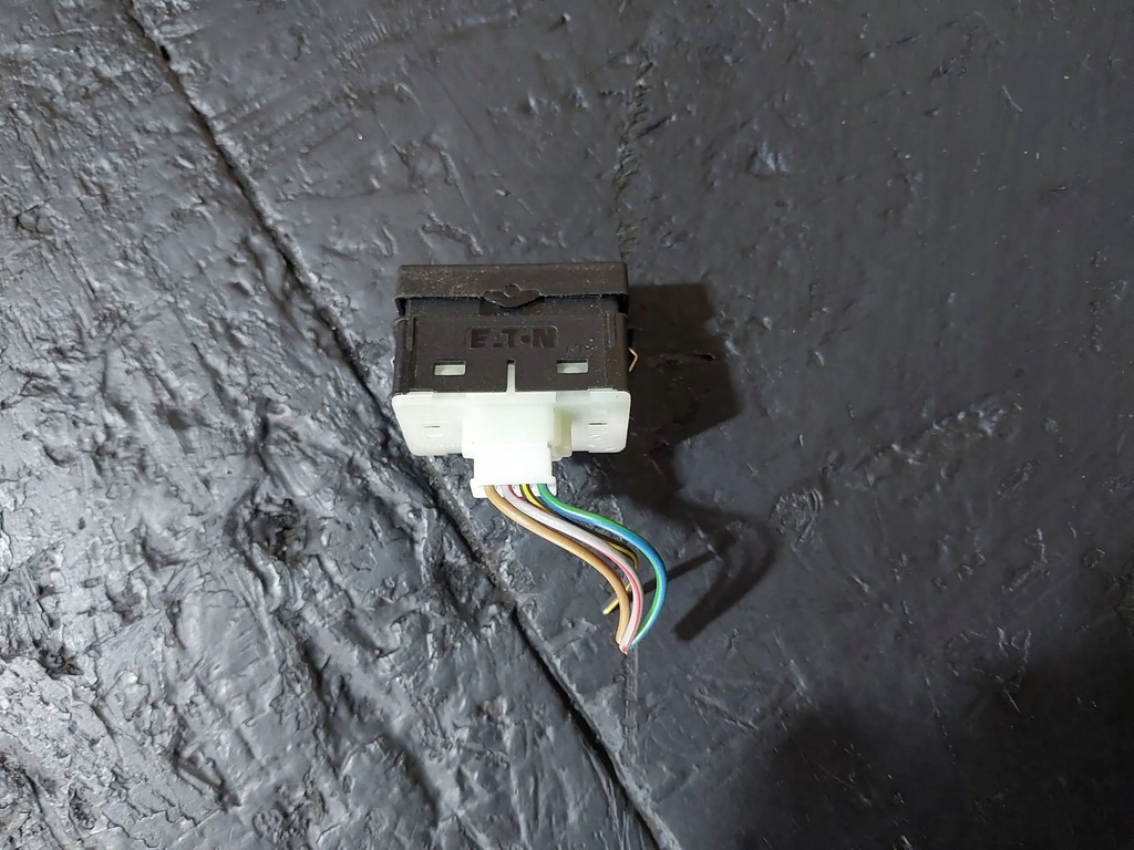 фото №7, Кнопка скло bmw 3 e36 8368943