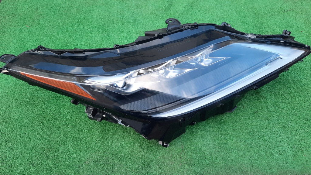 Lexus rx450 рестайлинг  full led фара передняя 19+ Цена