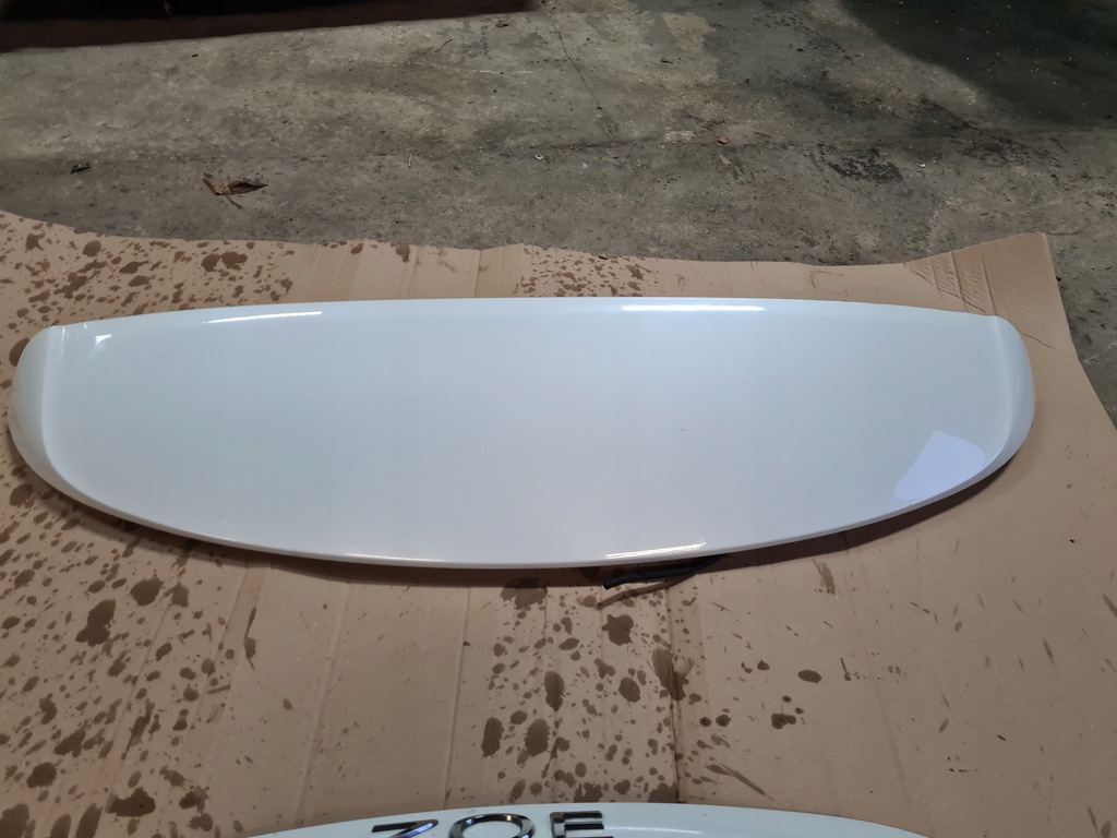 фото №1, Спойлер спойлер крышки renault zoe 960306120r