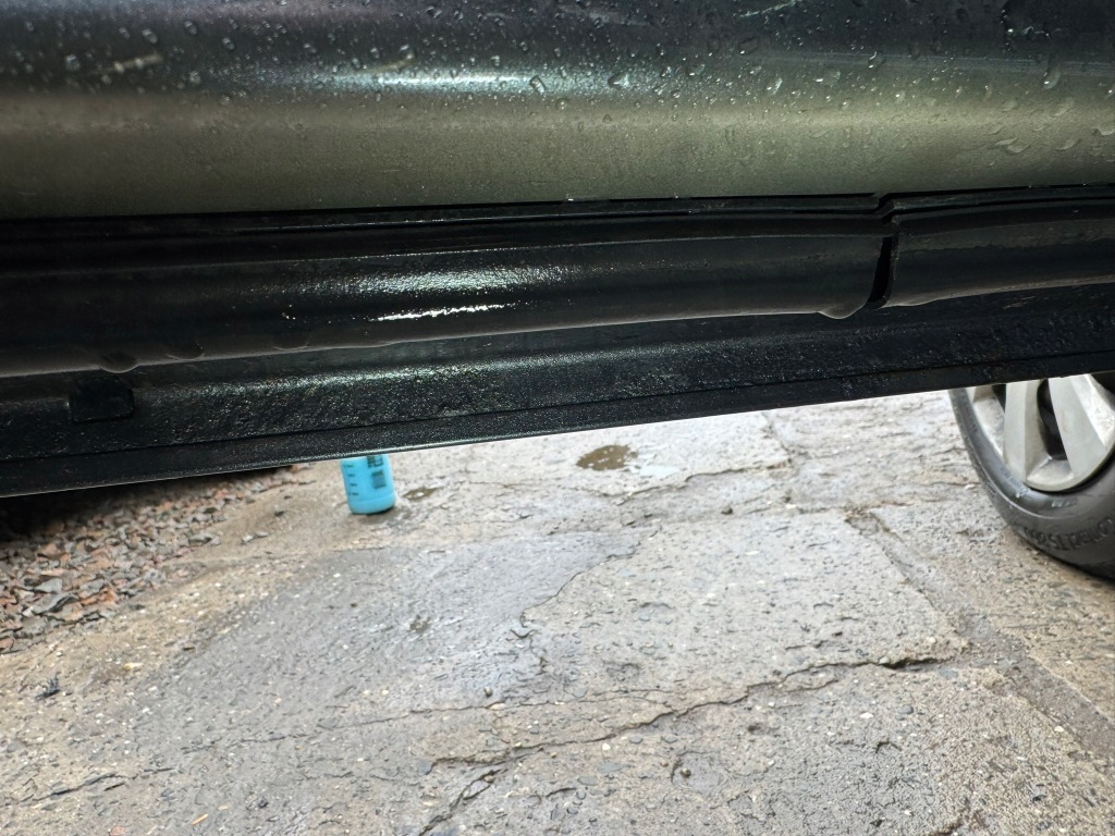 Дверь левая передние перед peugeot 301 12- citroen c-elysee lak: ktpd 120um Недорого