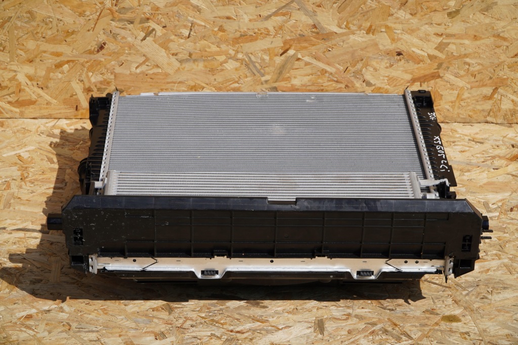 Радиатор радиатор 5a352f4 8843278 вентилятор 5a57750 bmw x5 g05 24r 50e Недорого