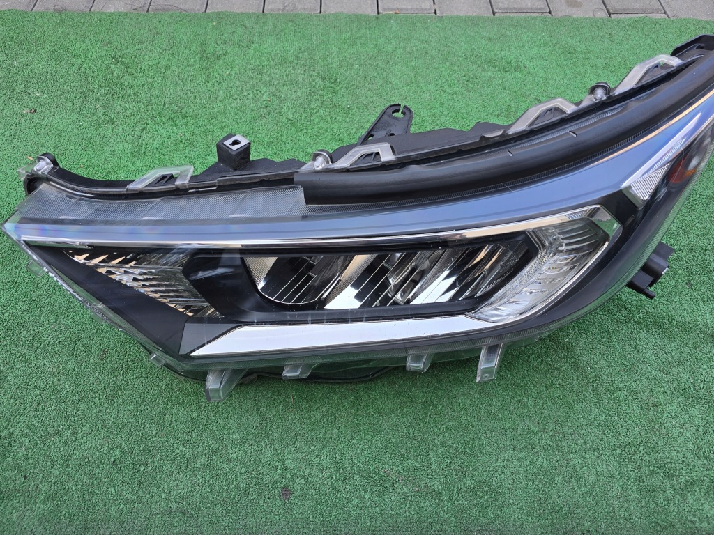 фото №1, Toyota rav4 5 v full led лампа передняя