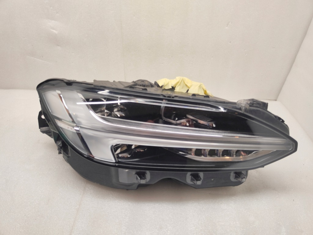 фото №1, Volvo s90 v90 mid led лампа правый перед 32228683
