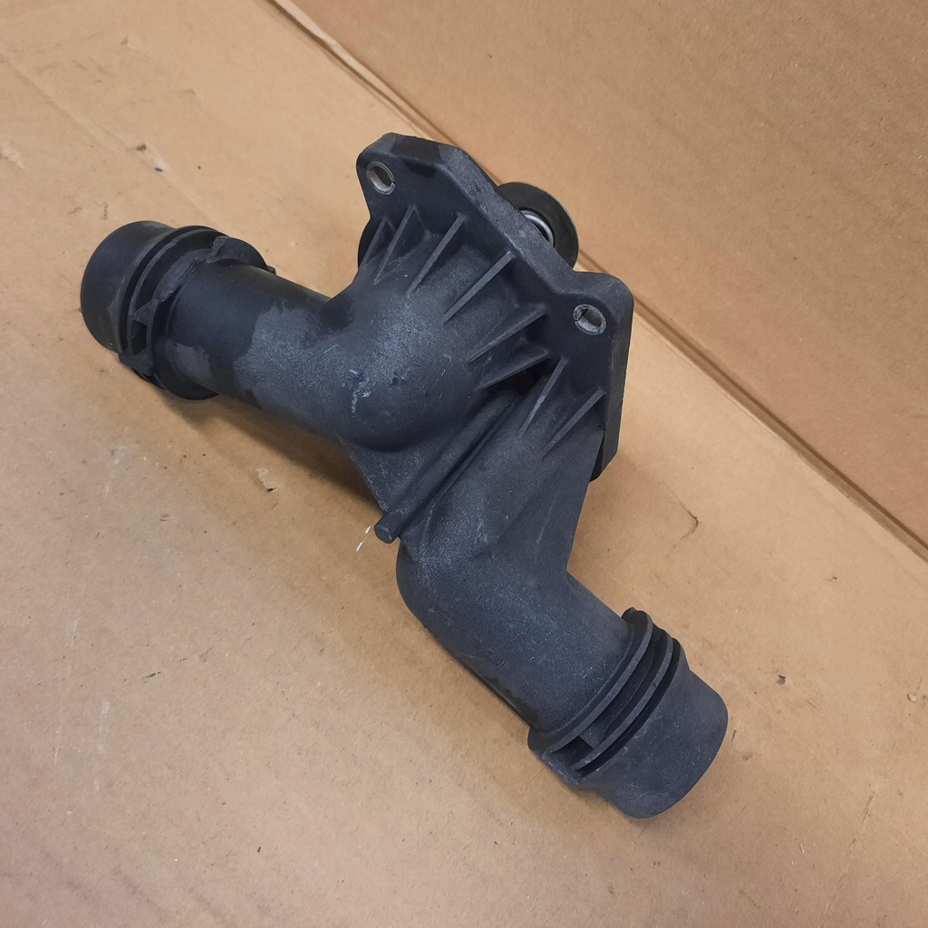 фото №1, Bmw e46 корпус термостата 2247020