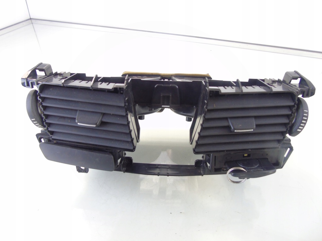 фото №1, Решётка обдув замок зажигания ключ renault laguna iii