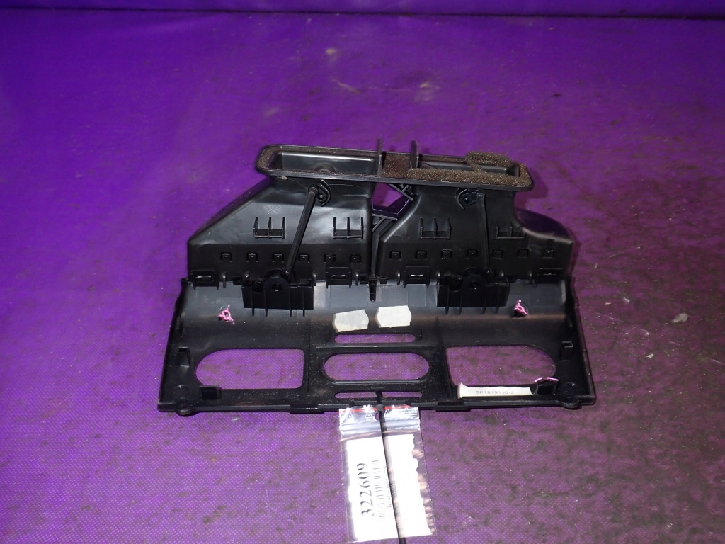 фото №6, Seat toledo iii 3 04- ґрати обдув рамка середня 5p1819110j