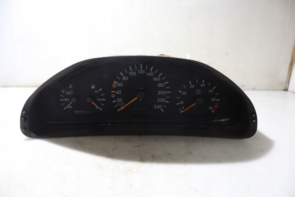 Купити Прилади mercedes e klasa w210 2.0