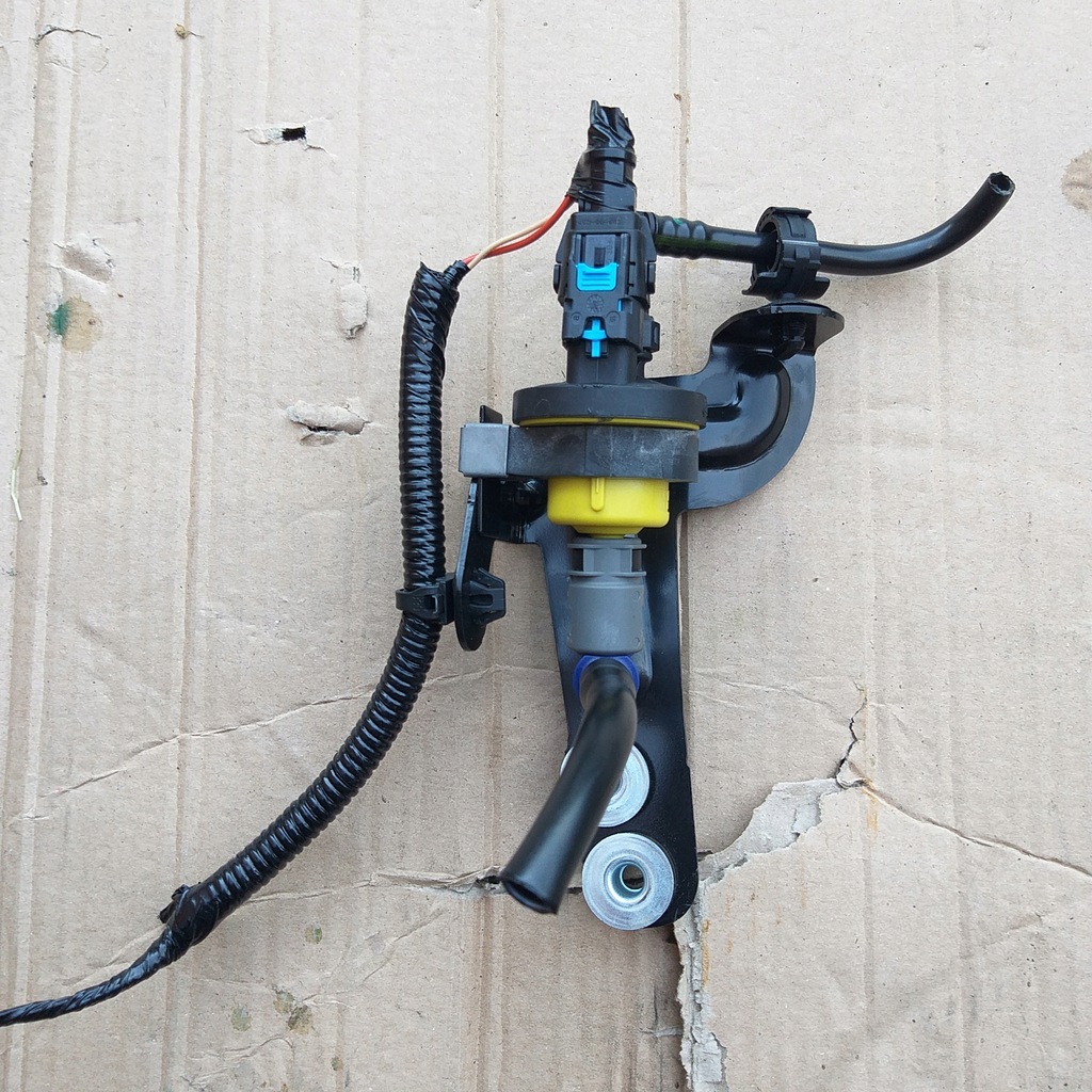 фото №1, Nissan qashqai j12 3 iii 21-25 клапан помпа