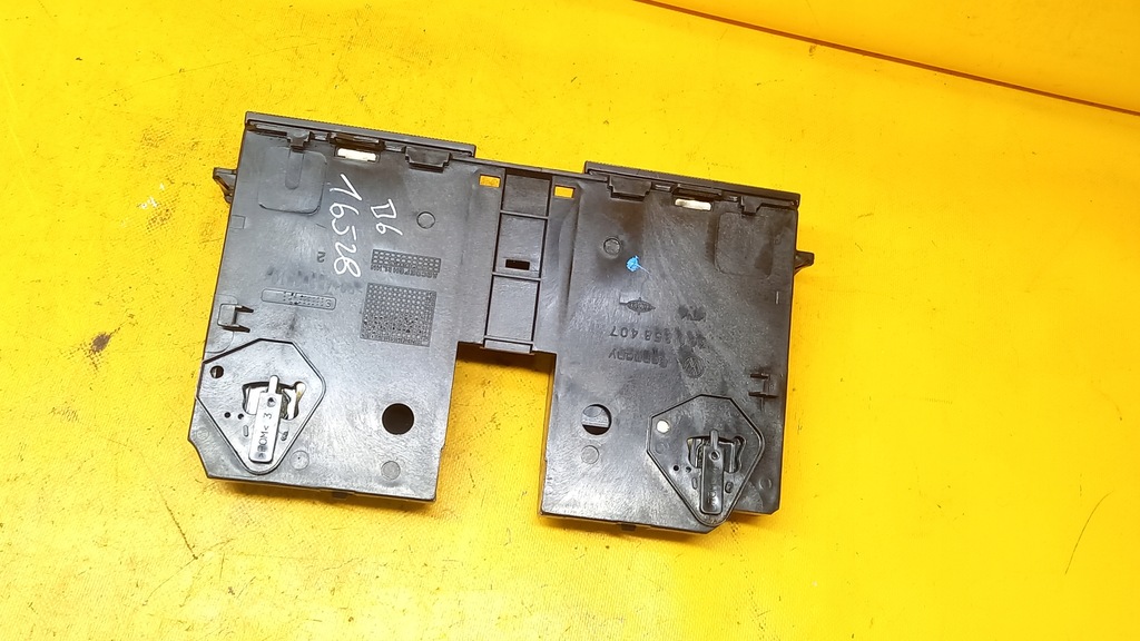 фото №8, Бардачок консолі аварійна volkswagen оригінальний номер 3c0858407