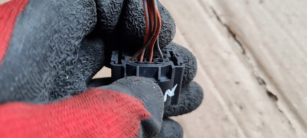 фото №9, S4 b9 8w a4 штекер колодка радара distronic 4f0972708 s6 c7 4g a6 a7 a5 8w