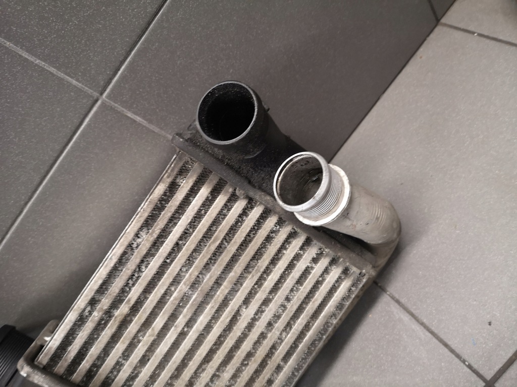 фото №5, Інтеркулер правий audi a6 c6 2.7 tdi 4f0145806e