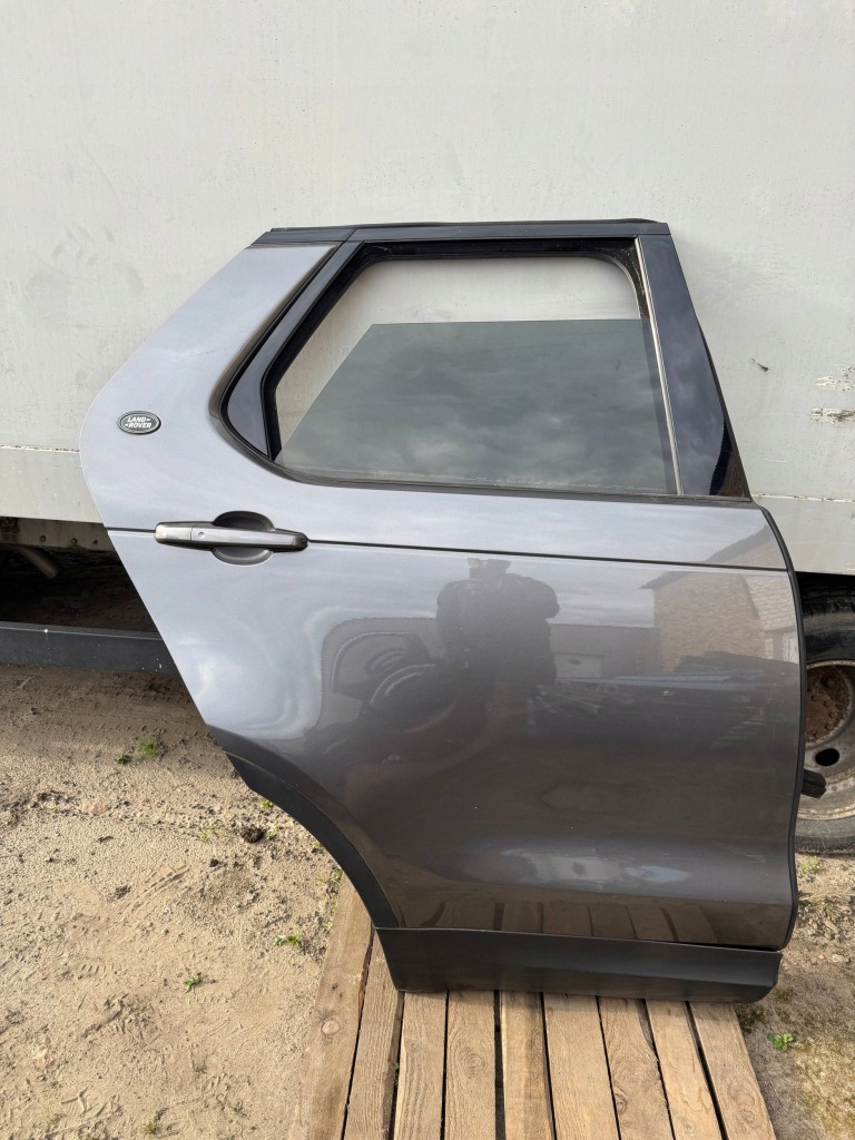 фото №1, Land rover discovery v дверь правое задние полный