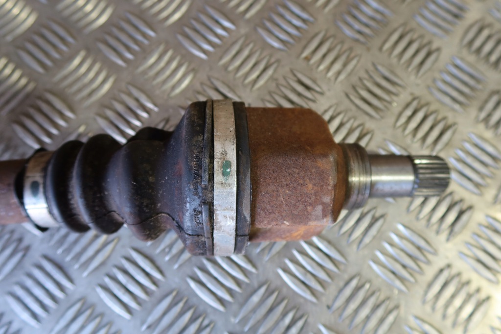 фото №4, Приводной вал левая citroen ds3 9686025580