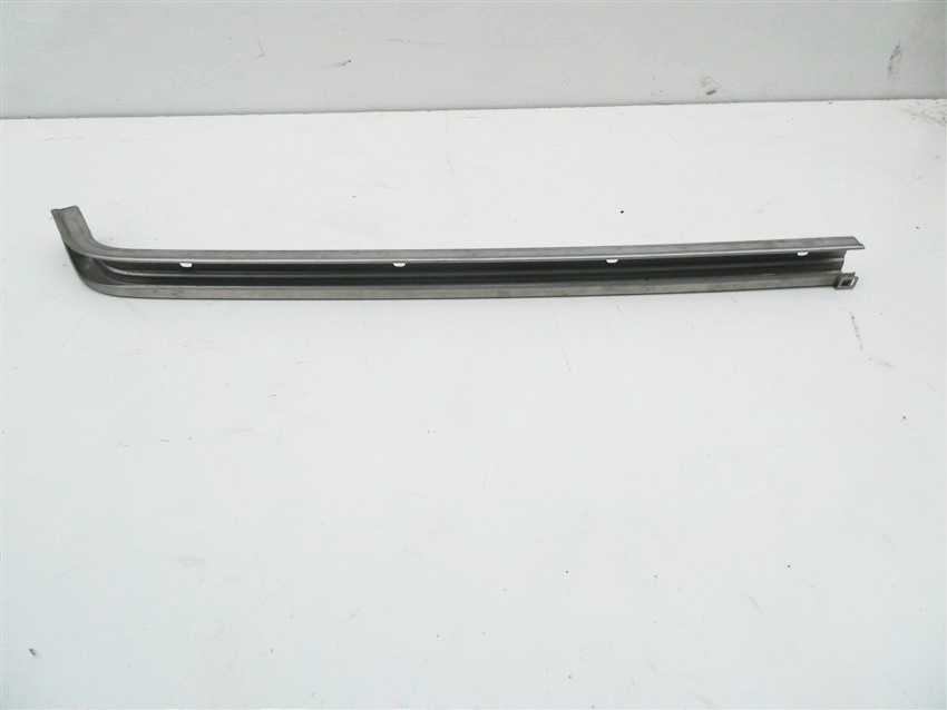 фото №1, Направляющая правая дверь раздвижных vw caddy iii