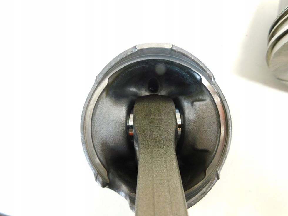 фото №10, Поршень з шатун 2.0 tdci hdi volvo v50 s40 ford mondeo mk4 kuga s-max c5