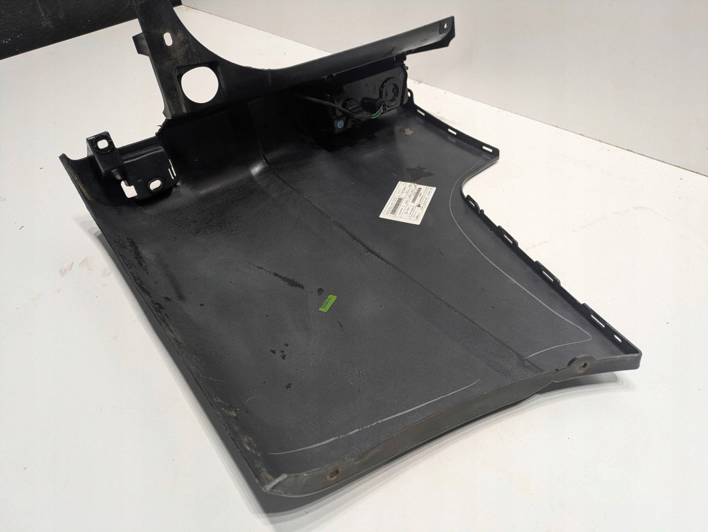 Уголок бампера заднего комплект renault trafic iii x82 850160502r Цена