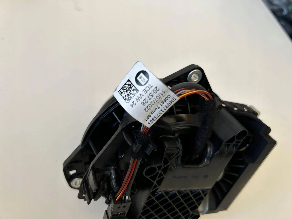 фото №6, Vw golf viii 5h камера заднього виду 5h0827469 p оригінал