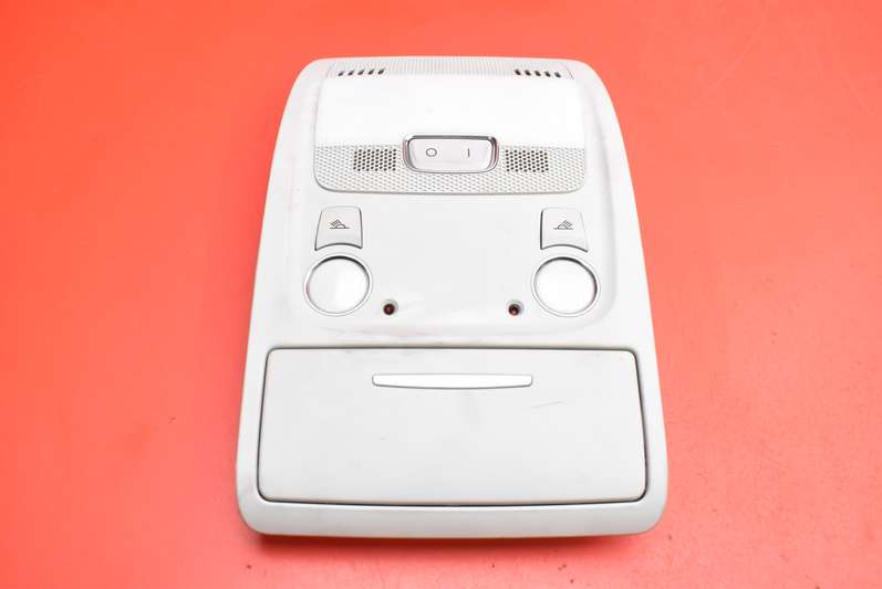 фото №1, Лампа освітлення салону перед 8t0947135b audi a4 b8 07-11