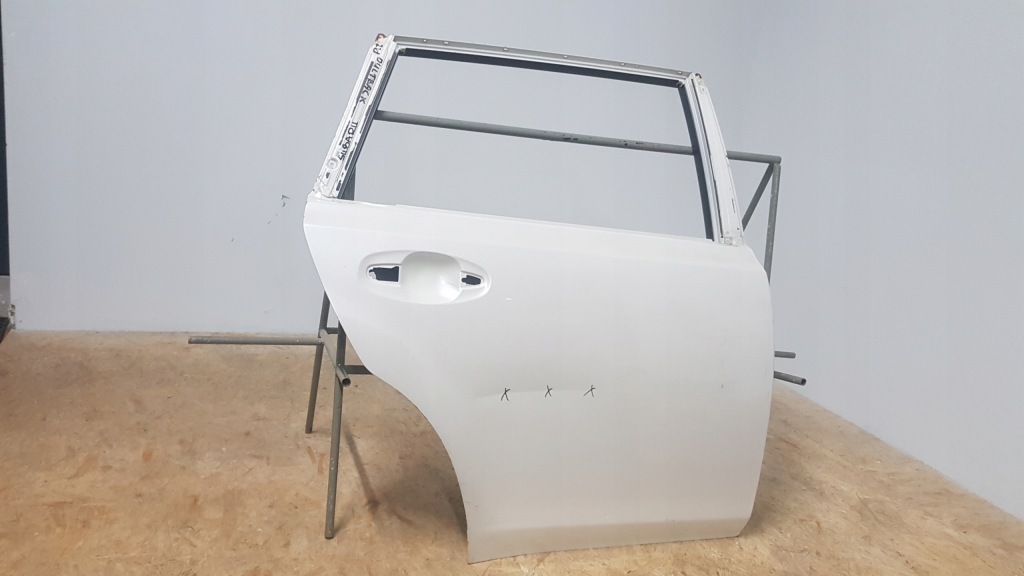 фото №1, Subaru outback 08r -- дверь задние правое