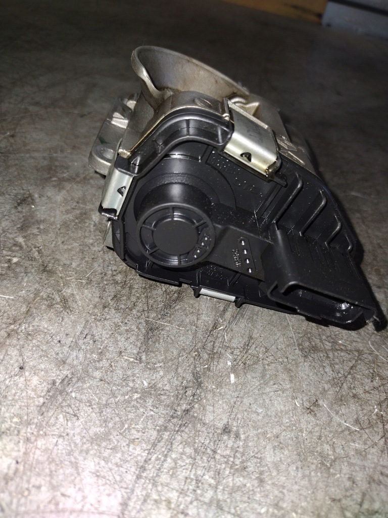 фото №4, Дроссельная заслонка 8200166869 renault clio 1.2 16v