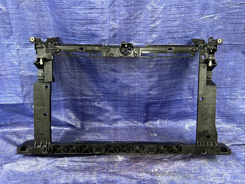 фото №1, Seat ibiza 6f 18- pas передний усилитель