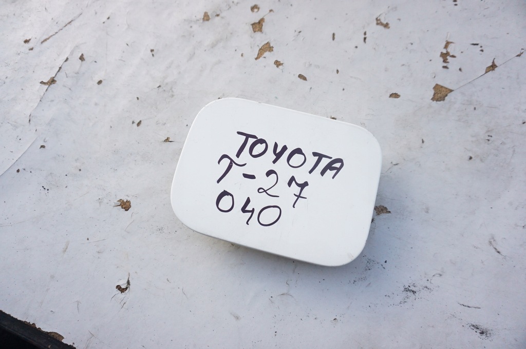 фото №1, Кришка заливної пального toyota avensis t27 040