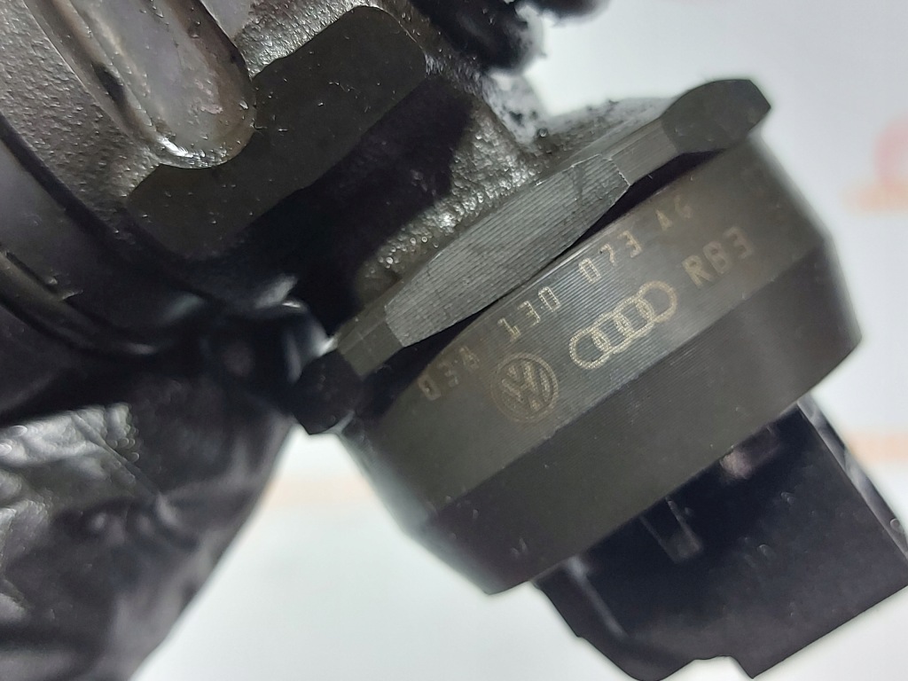 Audi skoda seat vw 1.9 tdi 038130073ag насос-форсунка Київ