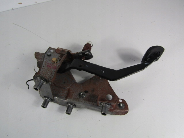 Nissan note 1 e11 педаль гальма механічна коробка передач 06-08 5d 1.5dci Київ