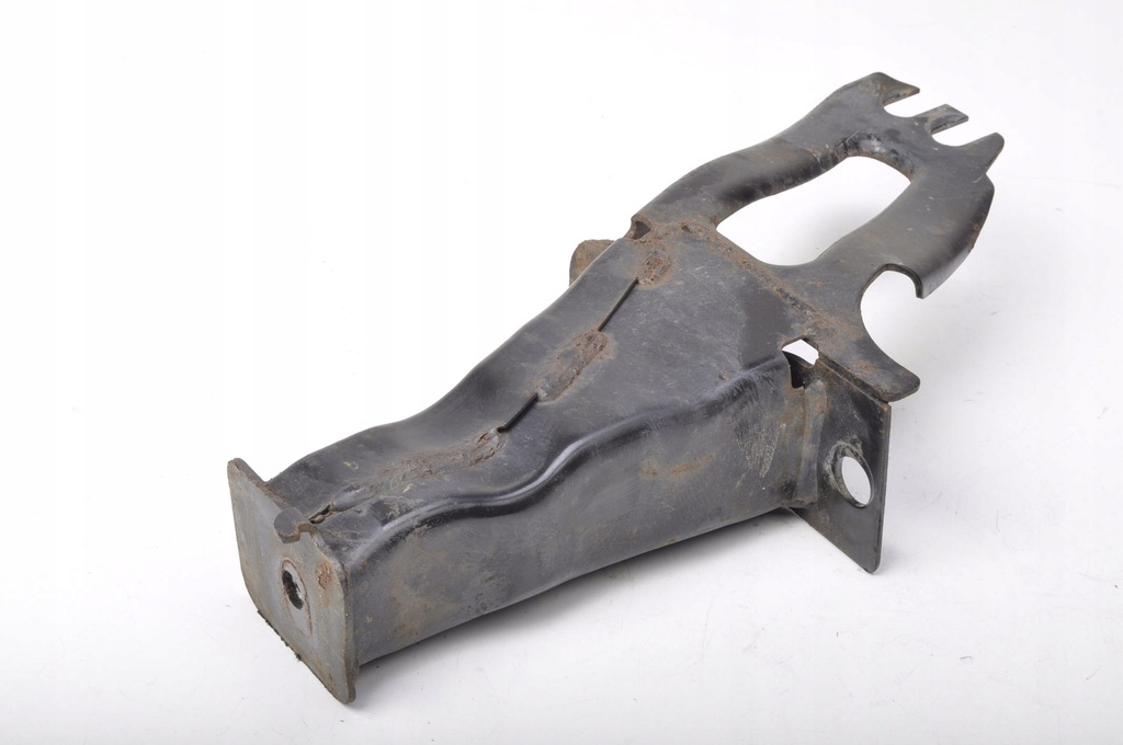 фото №1, Volvo xc60 i кронштейн зона деформации правая