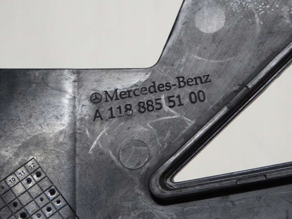 фото №10, Напрямна кронштейн бампера лівий mercedes cla w118