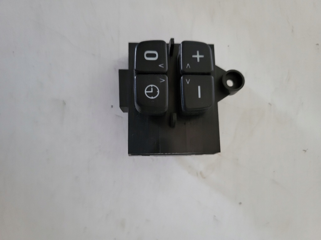 фото №1, Перемикач клавіша панель спідометра scania r 1724926