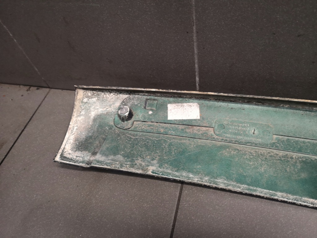 фото №12, Спойлер накладка крышки vw touareg 7l6827933c