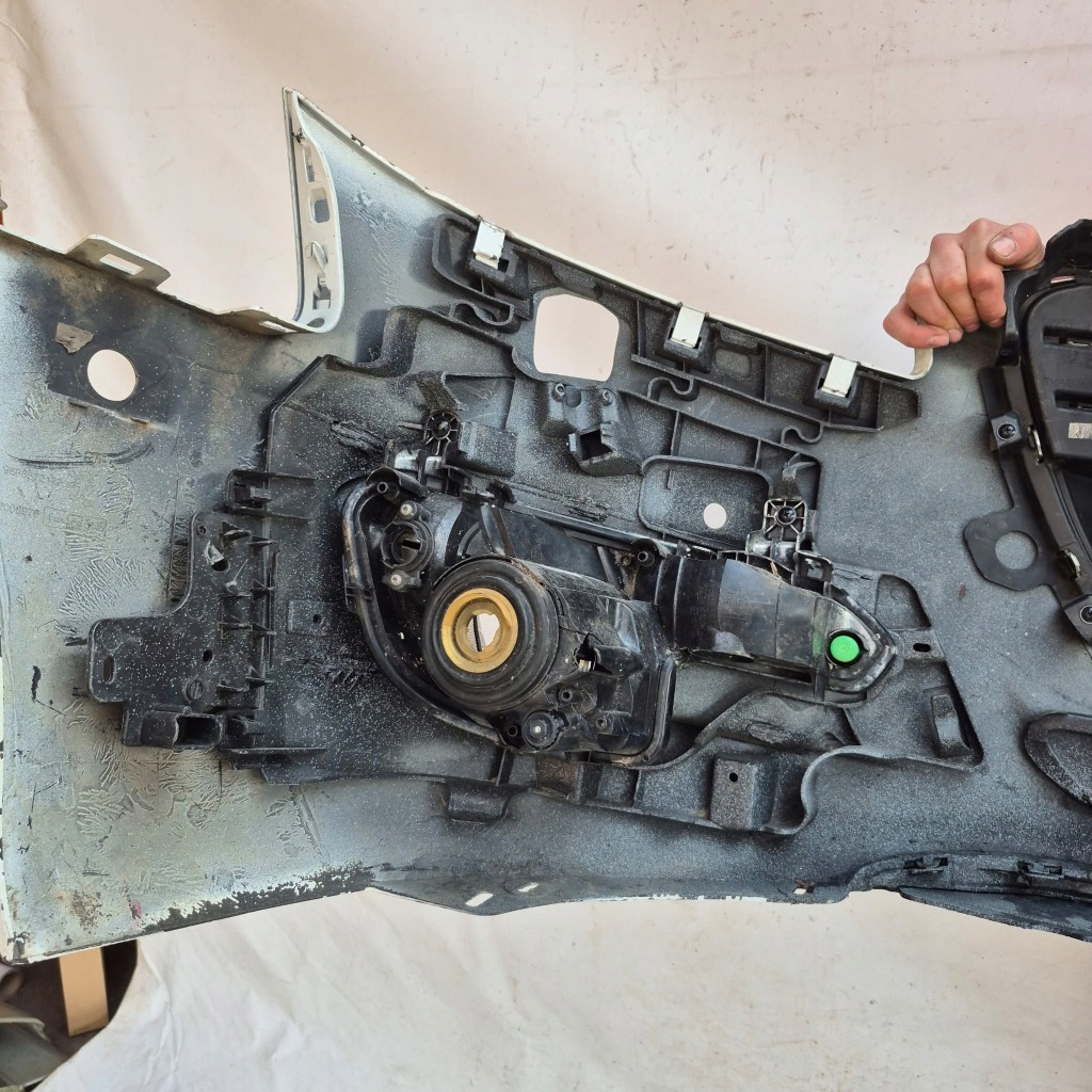 Peugeot 508 10-14 бампер перед передний spr pdc Цена