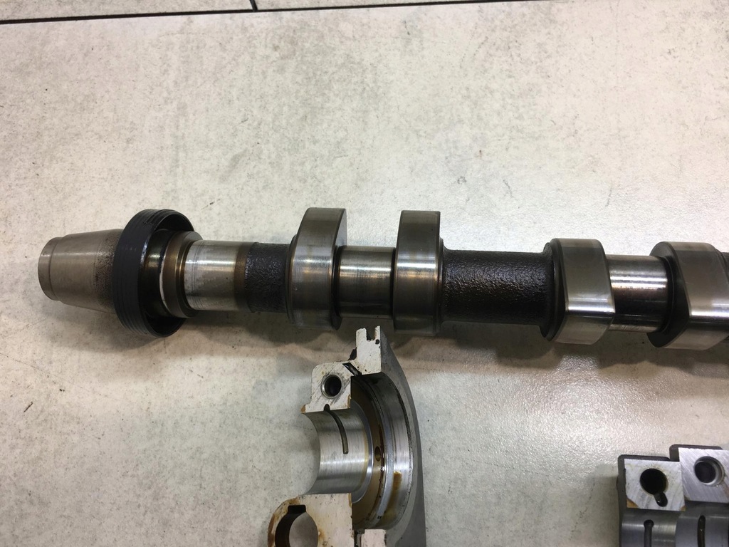 фото №9, Головка левая audi a6 c5 2.4 v6 078103373ah